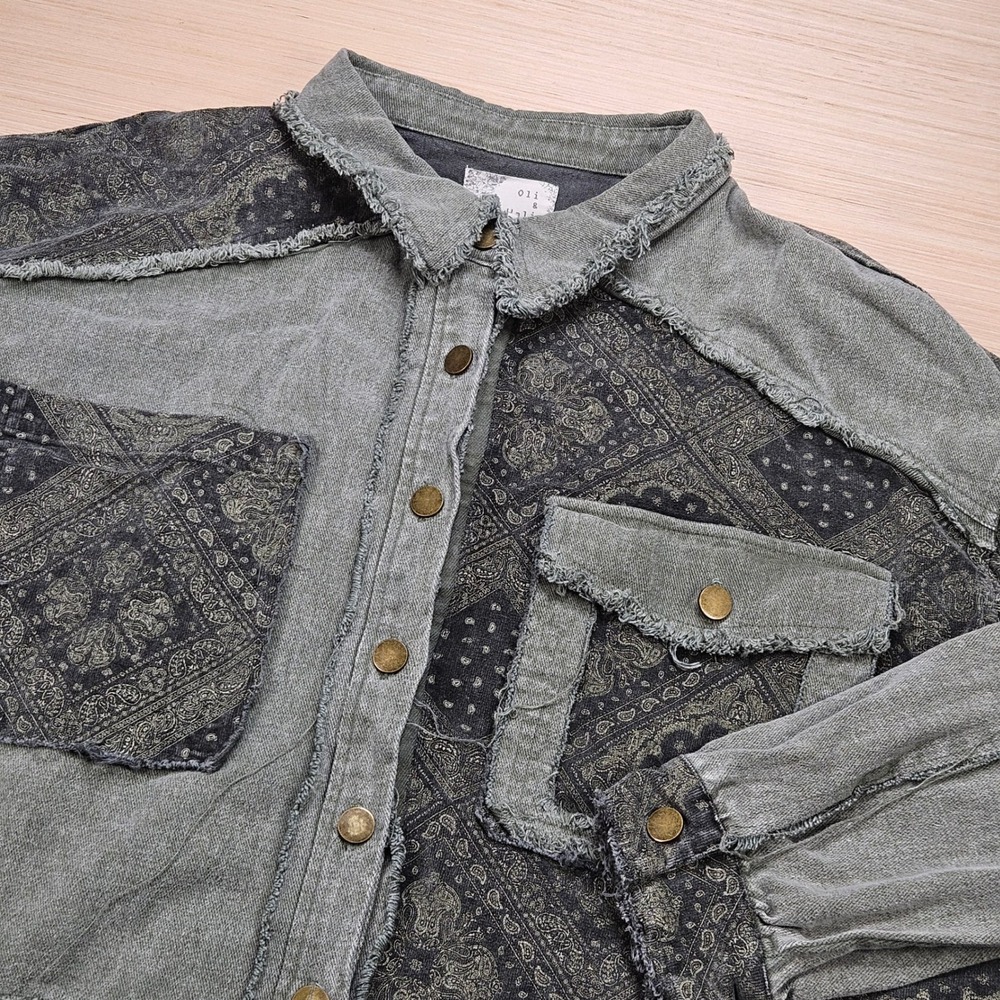 Oli & Hali Distressed Patchwork Peace Jacket Women M Green Sign MJ1085 Pocket